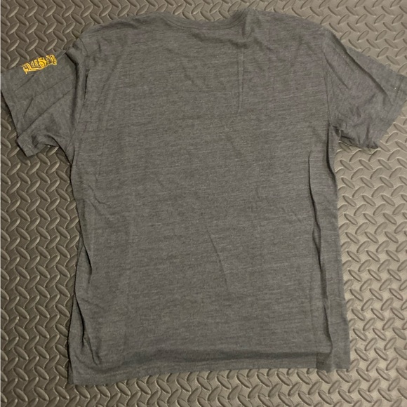 Boston Bruins Mens 2016 Winter Classic T-shirt XL - Picture 6 of 6